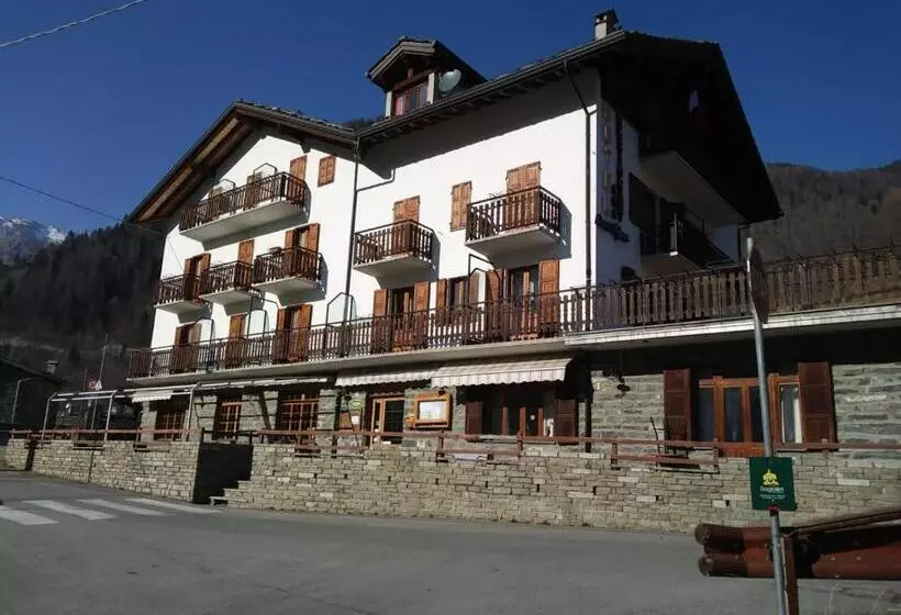 Hostelli Beau Sejour