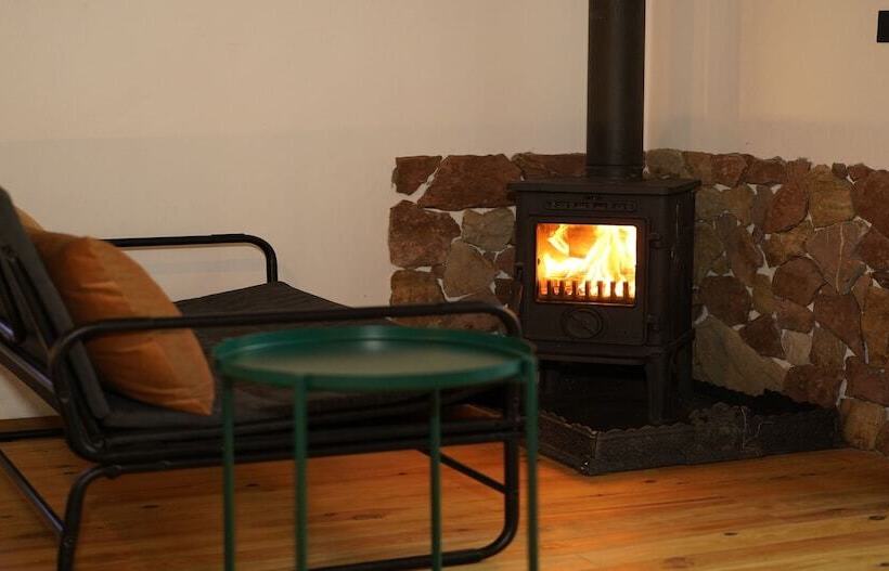 בית מלון כפרי Cragus Inn