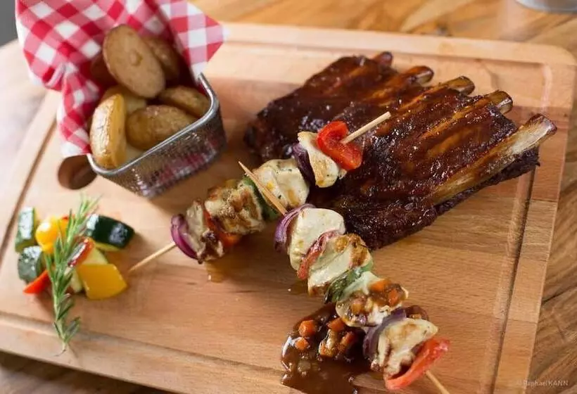 Hotelli Domaine De Garabaud