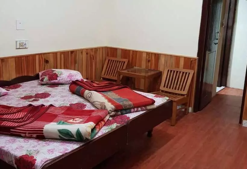 هتل Goroomgo Aby S Hut Manali