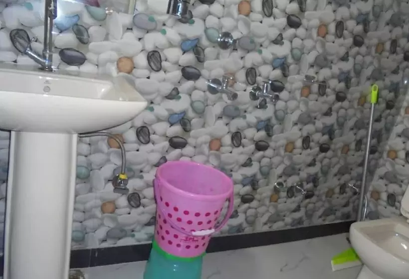 Hotelli Goroomgo Labh Mahal Meerut