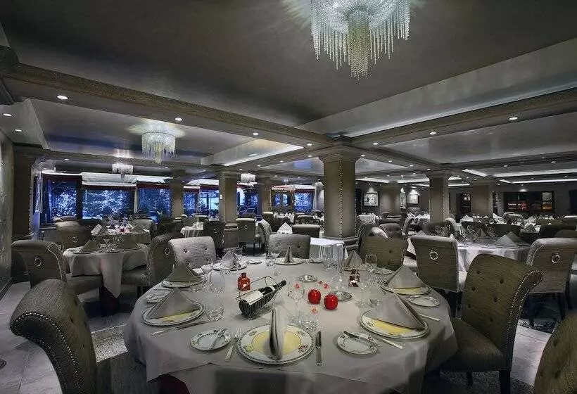 هتل Hôtel Le Lana