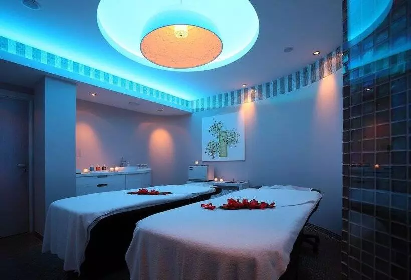 هتل Hôtel Le Lana