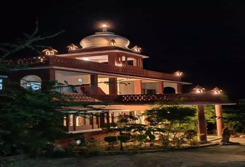 ホテル The Sky Imperial Kumbhalmer Resort