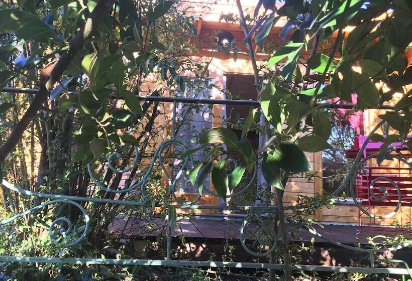 La Cabane Romantique Et Sa Balneotherapie