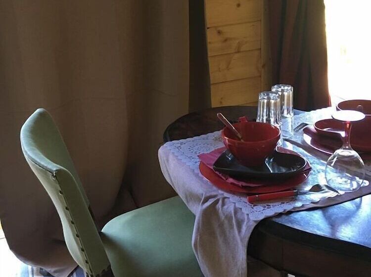 La Cabane Romantique Et Sa Balneotherapie