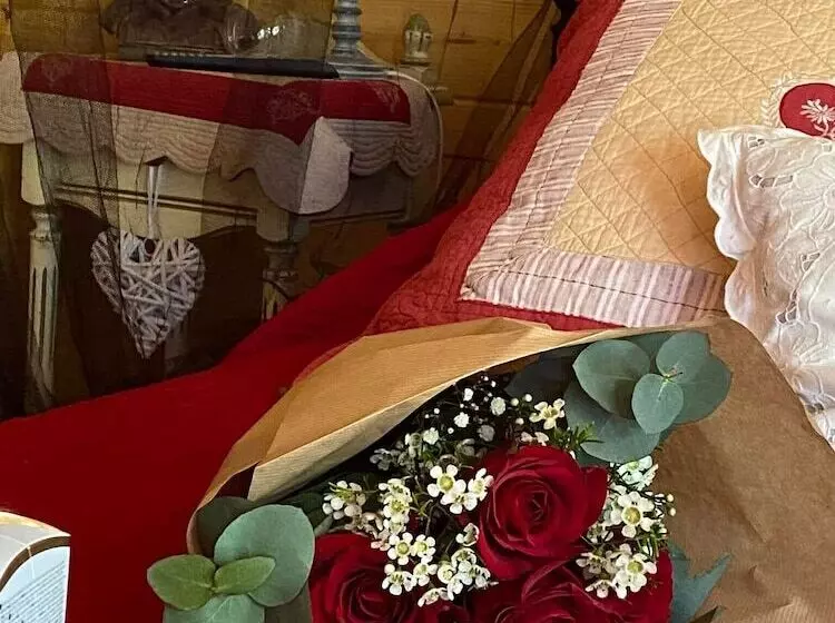 La Cabane Romantique Et Sa Balneotherapie