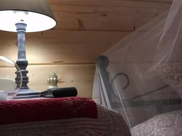 La Cabane Romantique Et Sa Balneotherapie