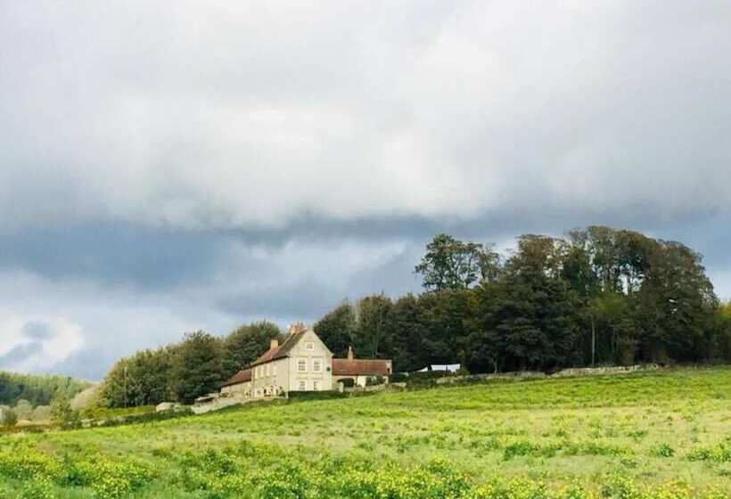 Luxury, Self Contained Country Cottage With View