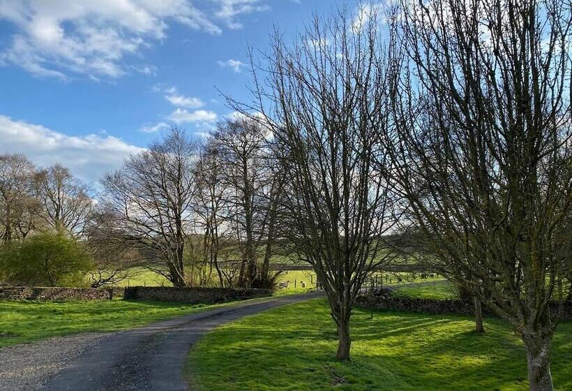 Luxury, Self Contained Country Cottage With View