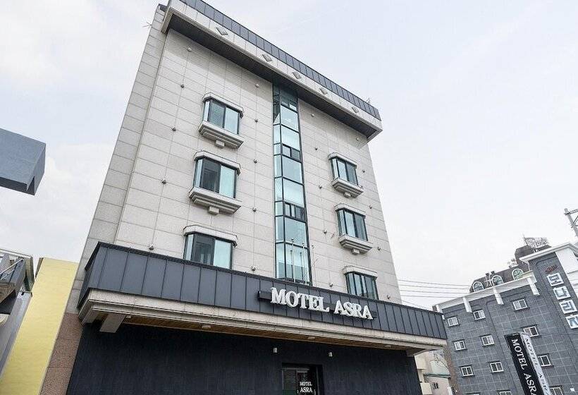 מוטל Gangneung Asra