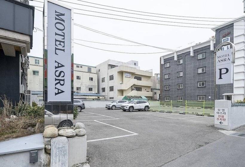 מוטל Gangneung Asra