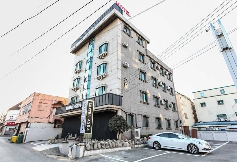 מוטל Gangneung Asra