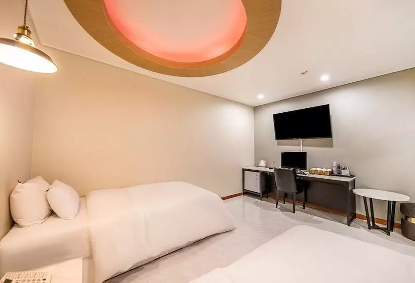 モーテル Jecheon Cats