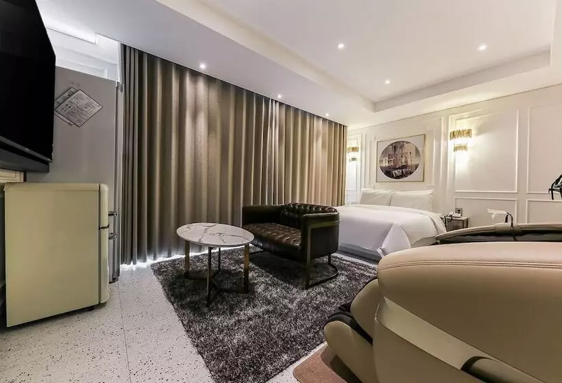 モーテル Alma Business