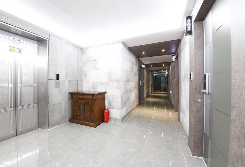 モーテル Jinju Caribe