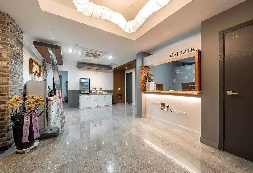 モーテル Yeoju Hotel Maru