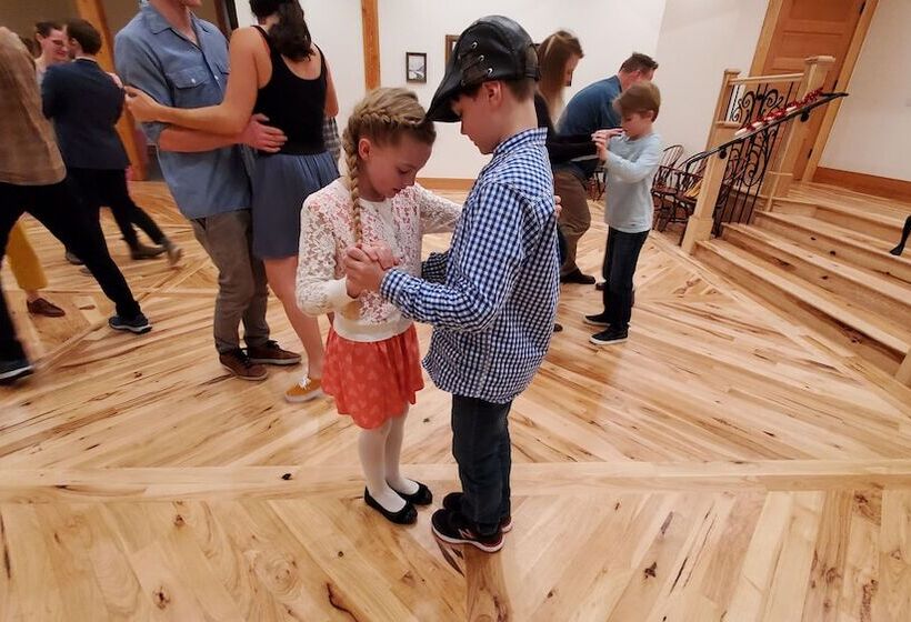 펜션 Bush House Inn