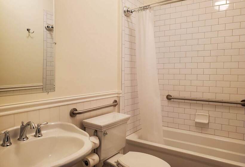 펜션 Bush House Inn