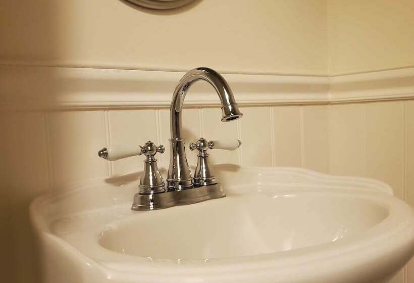 펜션 Bush House Inn