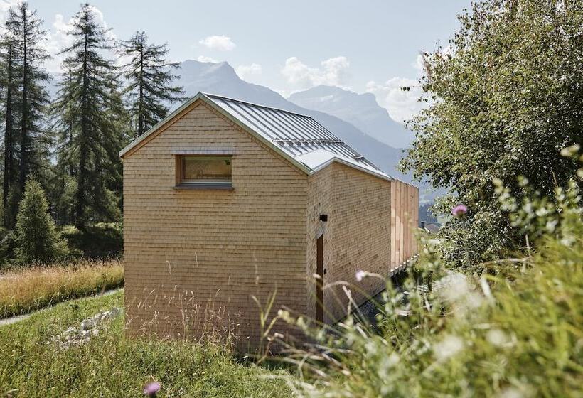 بنسيون Pensiun Laresch