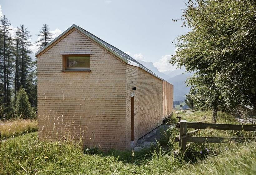 بنسيون Pensiun Laresch