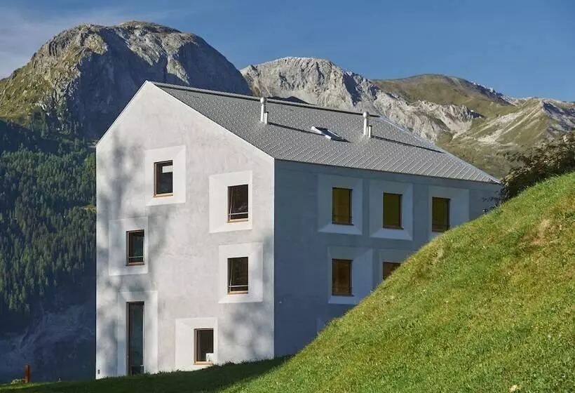 Majatalo Pensiun Laresch