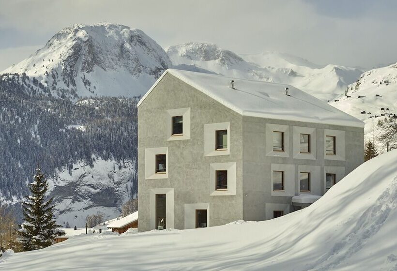 بنسيون Pensiun Laresch