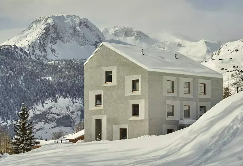 Majatalo Pensiun Laresch