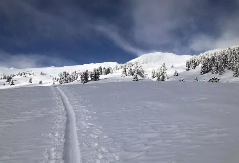 Majatalo Pensiun Laresch