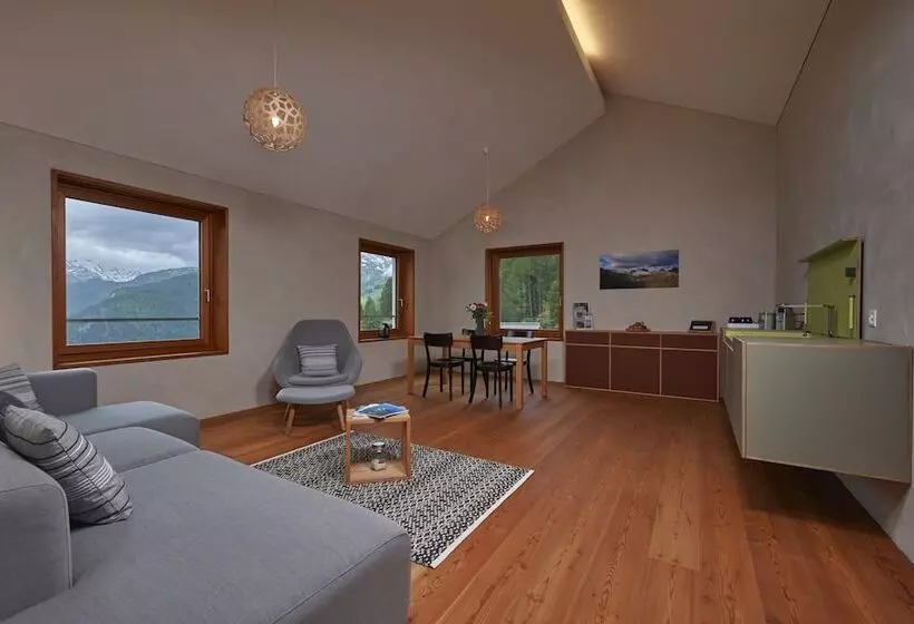 Majatalo Pensiun Laresch