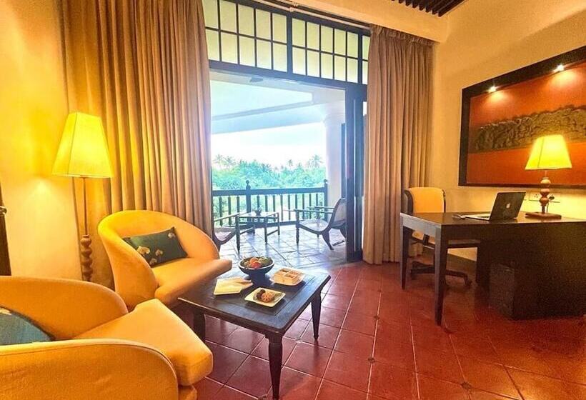 Plumeria Lake Resort & Spa