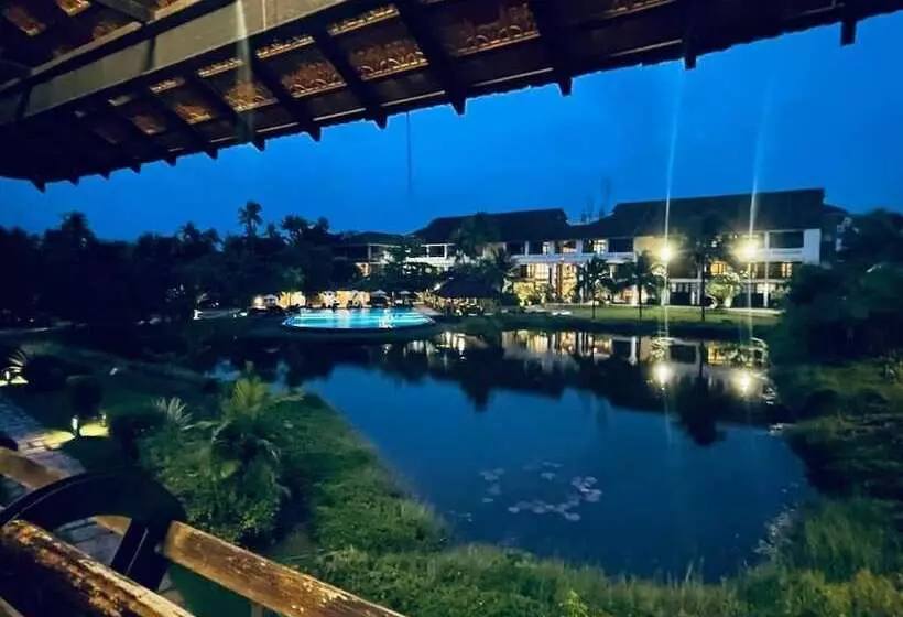 Plumeria Lake Resort & Spa