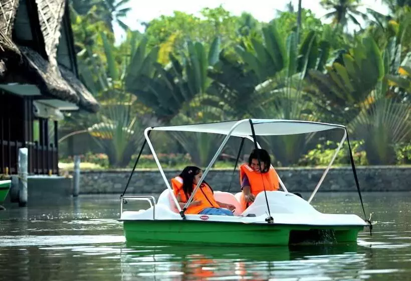 Plumeria Lake Resort & Spa