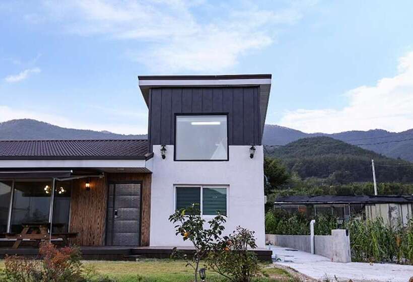 Pohang Haneulbyeoliyagi Pension