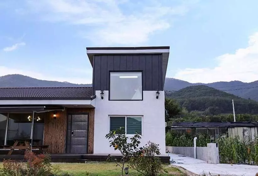 Pohang Haneulbyeoliyagi Pension