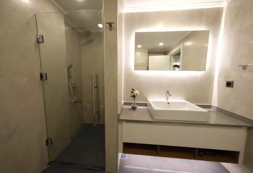 Sky Garden Suites
