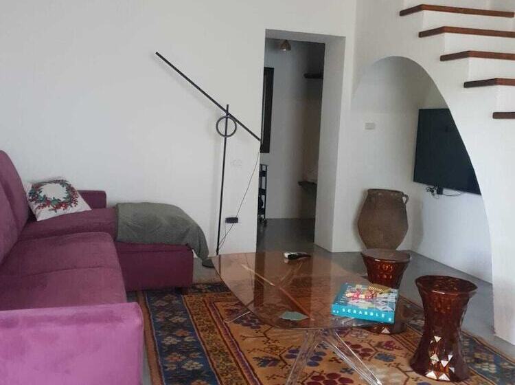 Unique Countryside Loft Room, Near Naples