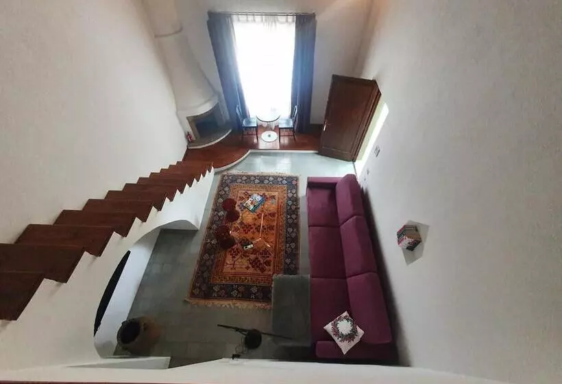 Unique Countryside Loft Room, Near Naples