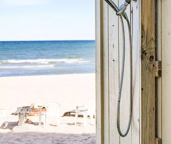 Beach Club Of Oscoda Cottages