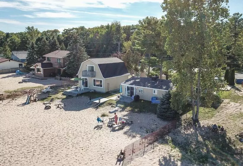 Beach Club Of Oscoda Cottages