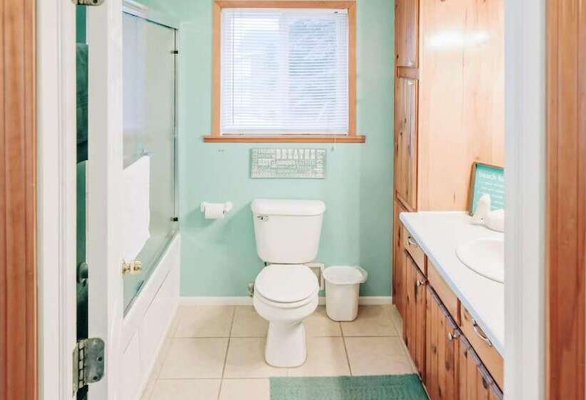 Beach Club Of Oscoda Cottages