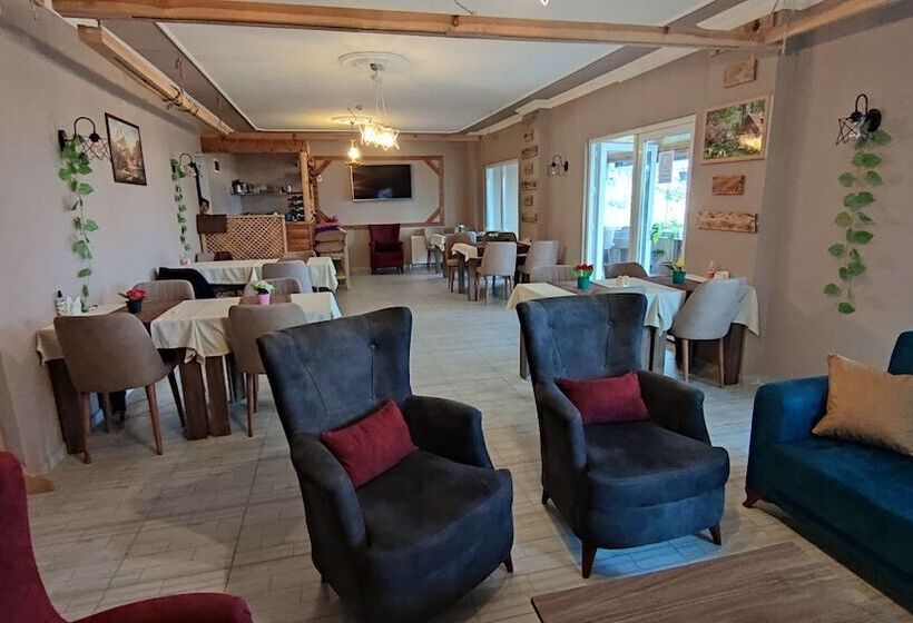 פונדק Agva Green Blue Otel