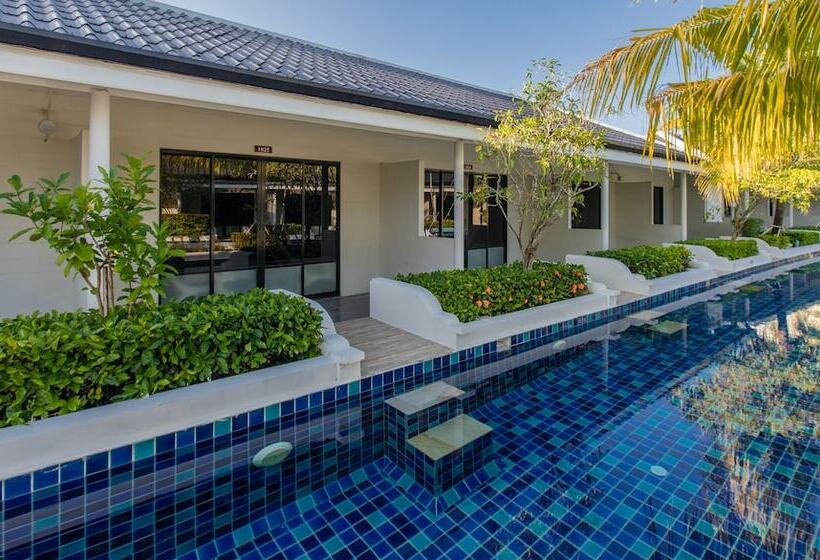 ホテル Blu Boat Pool Access Resort