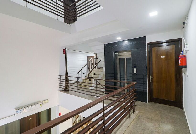 Отель Dreamz Hospitality 2