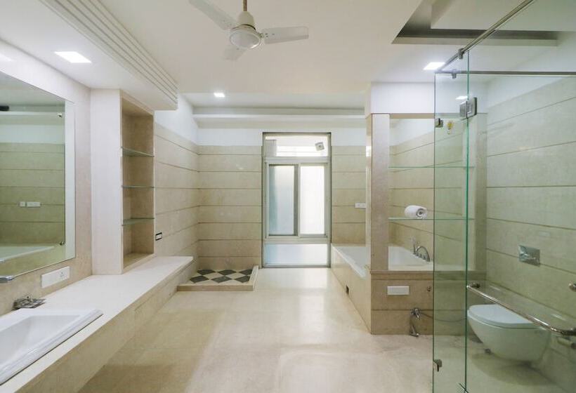 Отель Dreamz Hospitality 2