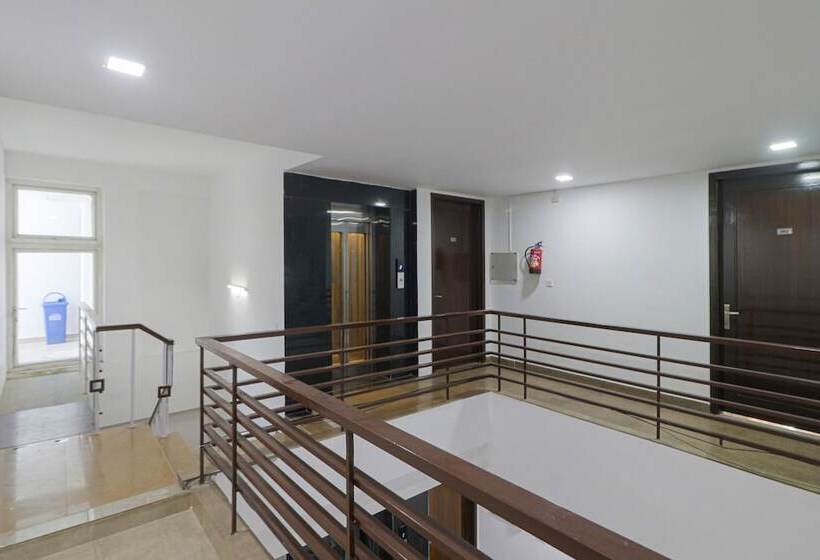 Отель Dreamz Hospitality 2