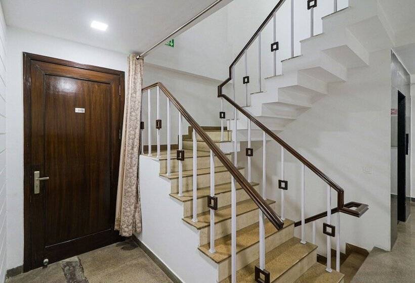 Отель Dreamz Hospitality 2