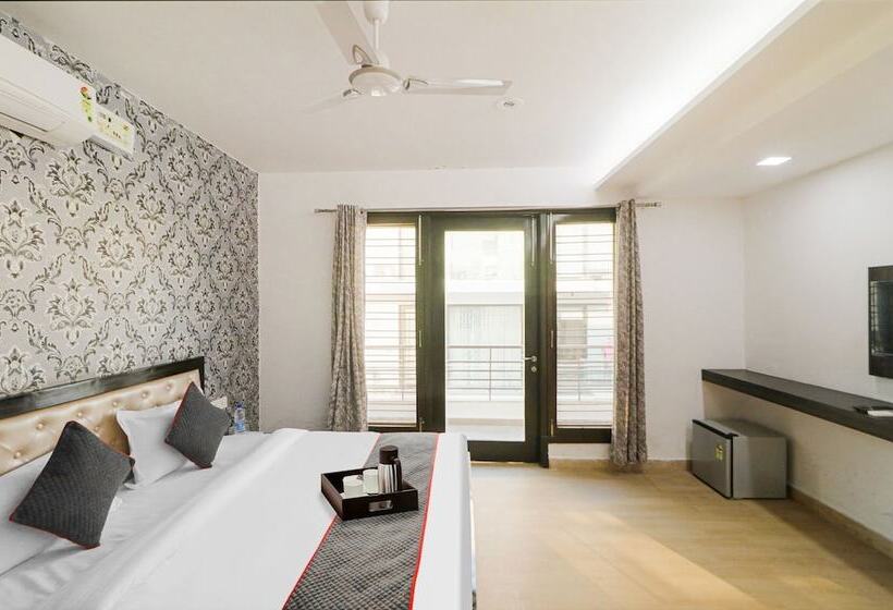 Отель Dreamz Hospitality 2