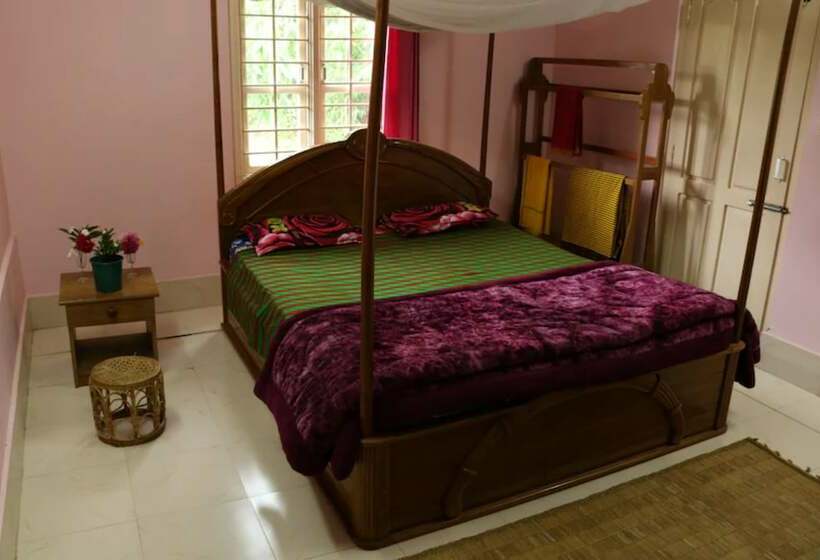 هتل Goroomgo Eco Haritage Villa Imphal